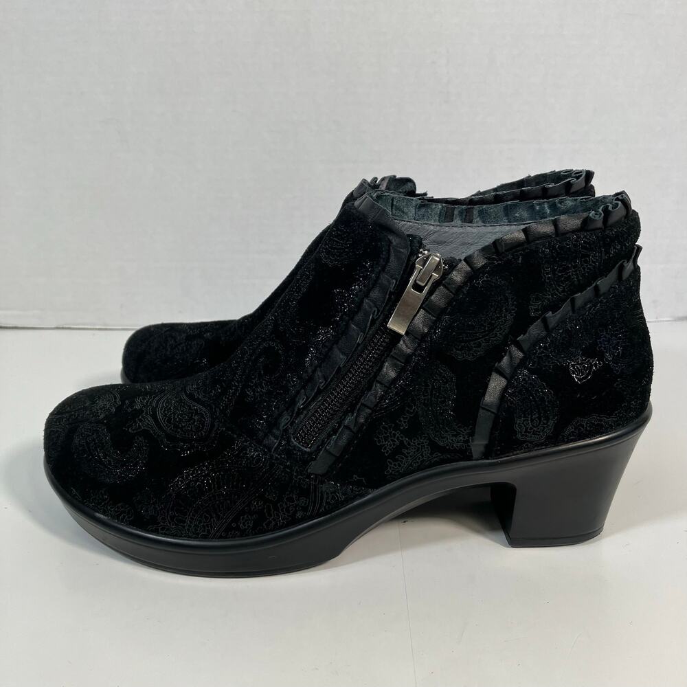 Alegria Sz 37 Hannah Black Beauty Ankle Booties Paisley Embellished Ruffle Top